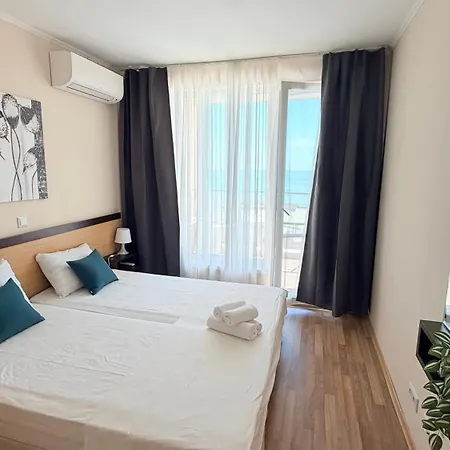 Apartament Beachfront - Sea & Pool Views - C205 Obzor