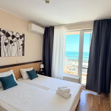 Apartament Beachfront - Sea & Pool Views - C205 Obzor