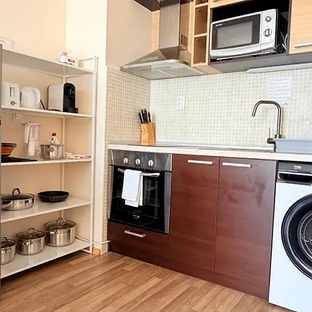 Apartament Beachfront - Sea & Pool Views - C205 *