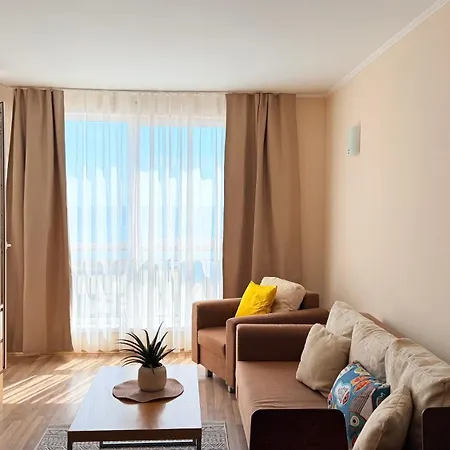 Beachfront - Sea & Pool Views - C205 Apartament *