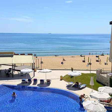 Beachfront - Sea & Pool Views - C205 * Obzor