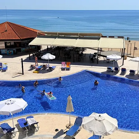 Apartament Beachfront - Sea & Pool Views - C205 Obzor