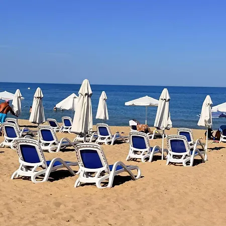 Beachfront - Sea & Pool Views - C205 Apartament