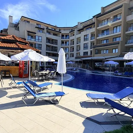 Apartament Beachfront - Sea & Pool Views - C205 *