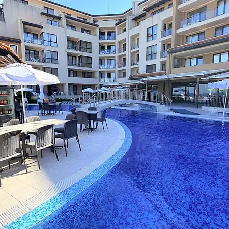 Apartament Beachfront - Sea & Pool Views - C205 Obzor